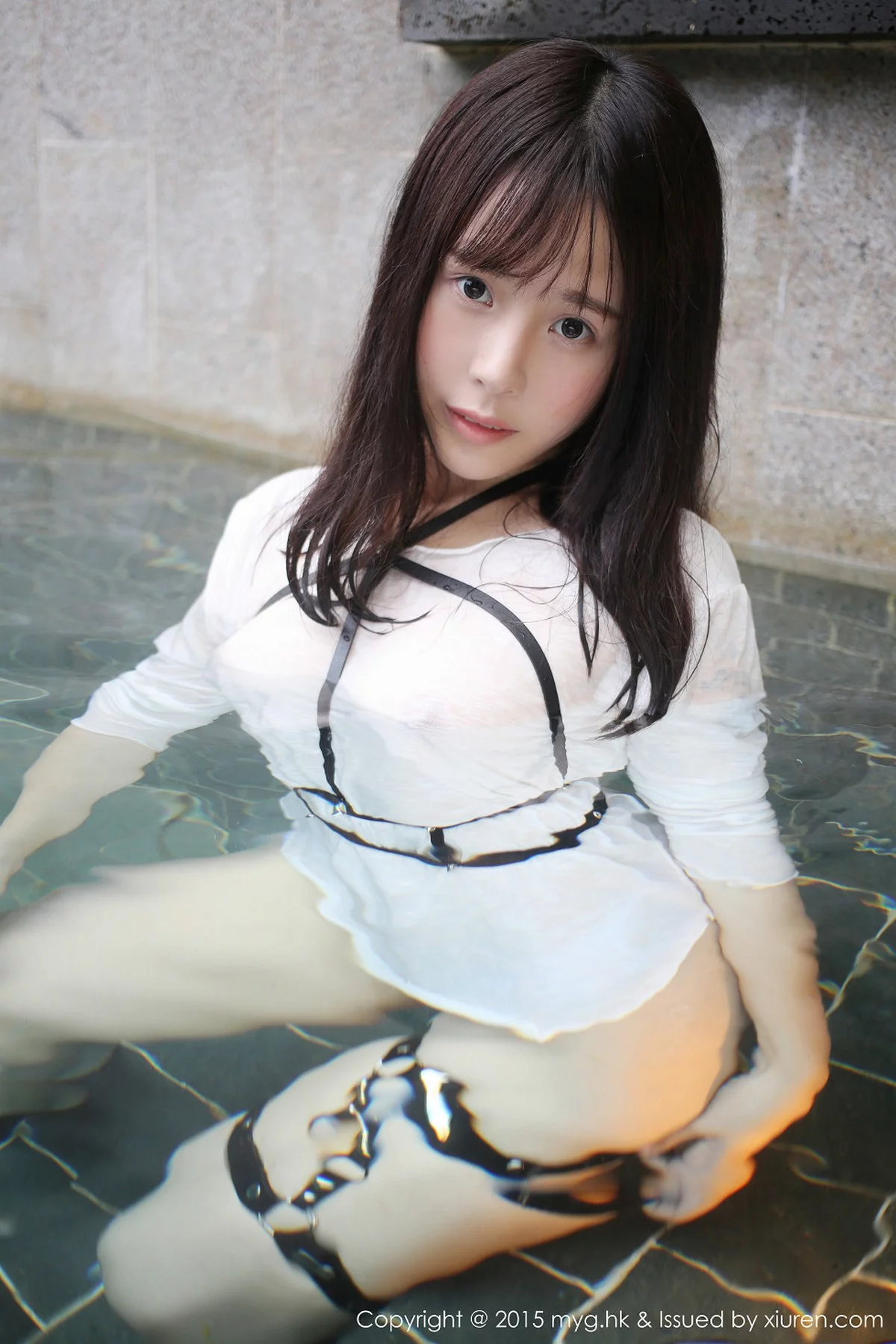 Xrmnw.Com[MyGirl美媛馆]Vol.170_Evelyn艾莉三亚旅拍白色连身裙真空湿身美乳凸点诱惑53P