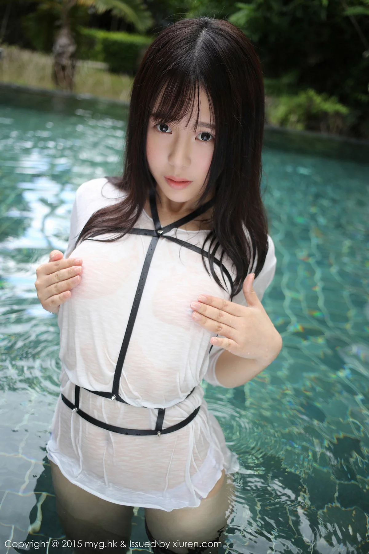 Xrmnw.Com[MyGirl美媛馆]Vol.170_Evelyn艾莉三亚旅拍白色连身裙真空湿身美乳凸点诱惑53P