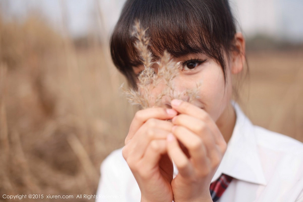 Xrmnw.Com[XiuRen秀人网]No.318_邻家女孩七米baby户外红色格子裙清新学生装迷人写真112P