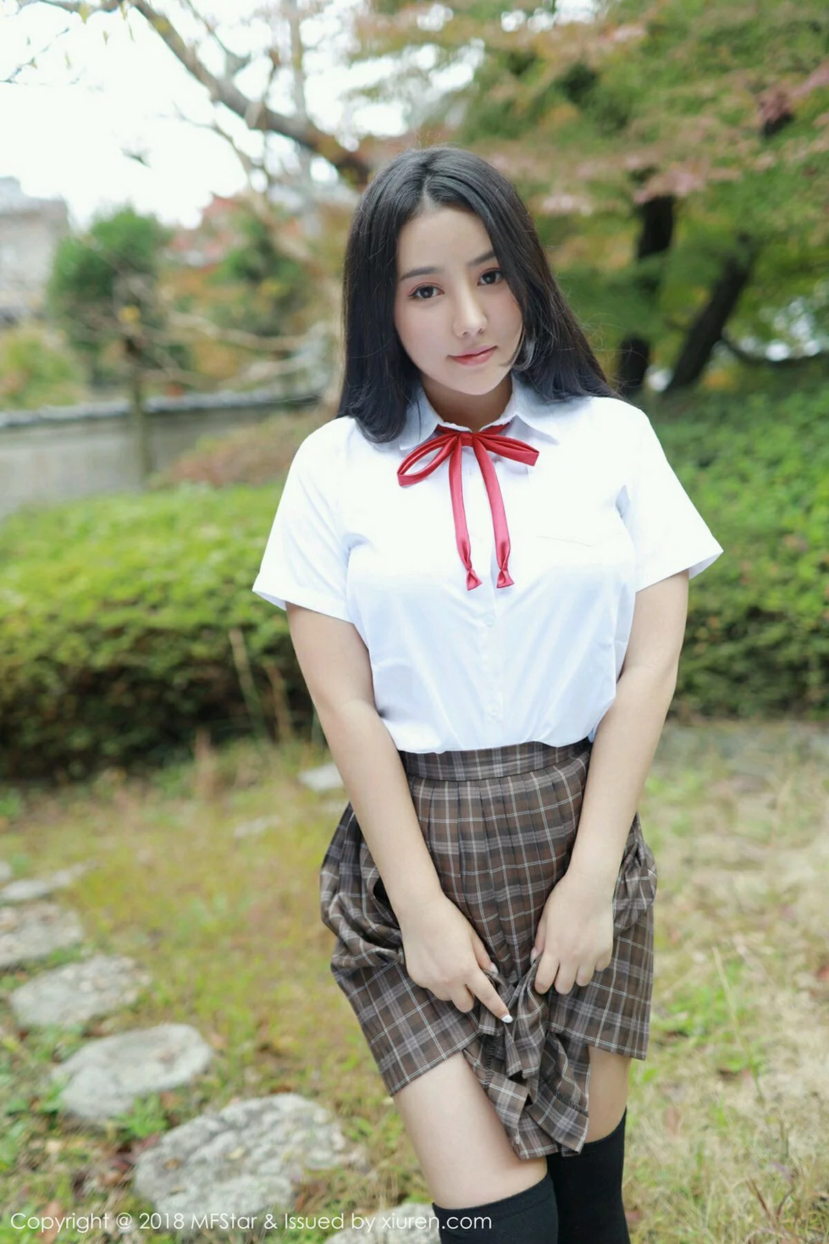 Xrmnw.Com[MFStar模范学院]Vol.163_嫩模Manuela玛鲁娜日本旅拍户外学生制服靓丽迷人写真42P