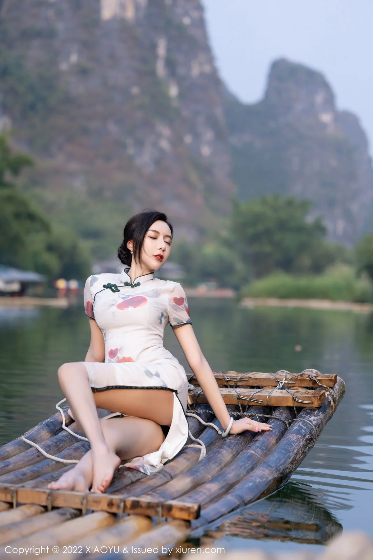 Xrmnw.Com[XiaoYu画语界]Vol.872_女神王馨瑶杭州旅拍脱旗袍露蓝灰色蕾丝内衣超薄肉丝诱惑写真83P